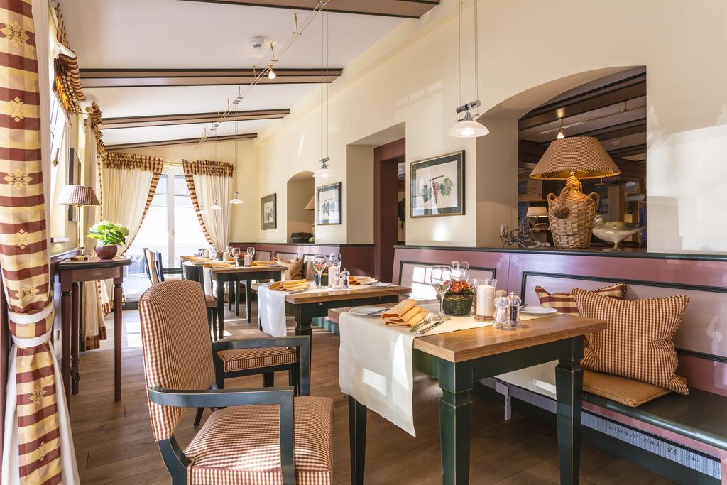 Landhotel Restaurant Zur Krone Gottenheim Buitenkant foto
