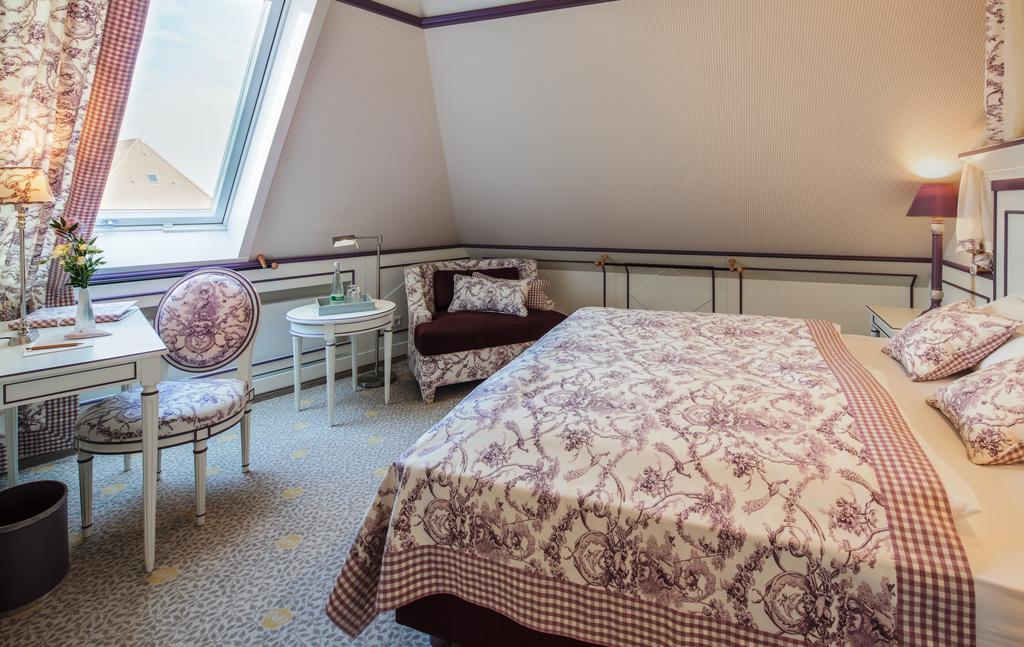 Landhotel Restaurant Zur Krone Gottenheim Buitenkant foto